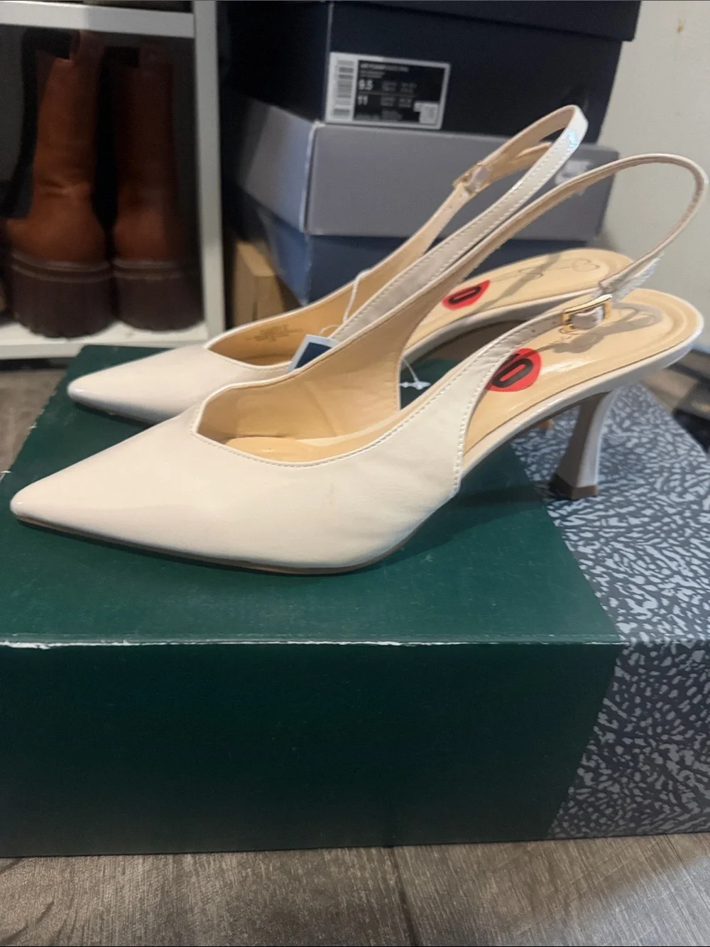 Jessica Simpson Ivory Pointed-Toe Slingback Heels